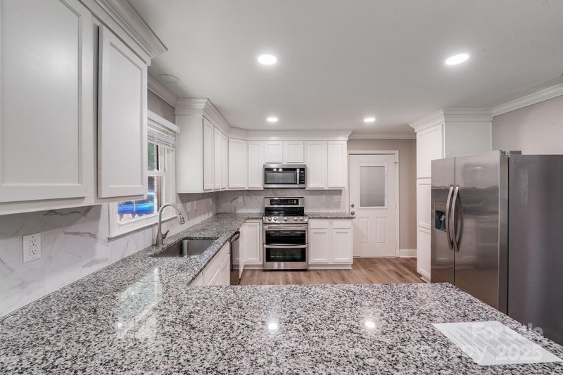 155 Mcadam Ln, Mooresville, NC 28117