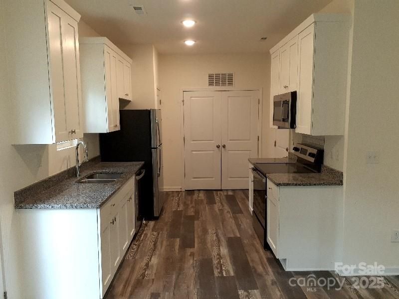 224 Nelson Ave, Charlotte, NC 28216