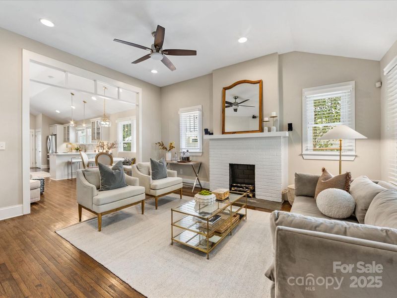 816 E 20th St, Charlotte, NC 28205