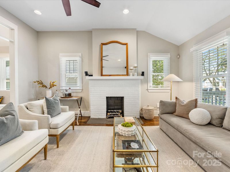 816 E 20th St, Charlotte, NC 28205