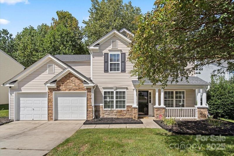 2008 Waters Trail Dr, Charlotte, NC 28216