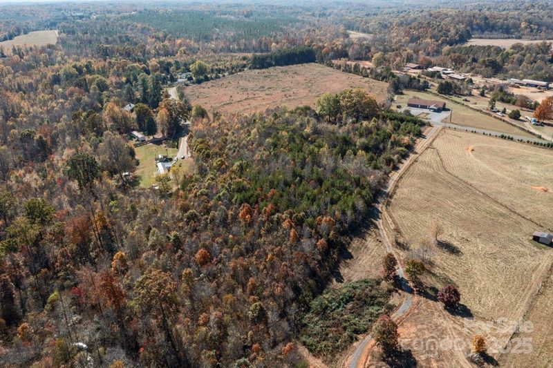 2460 Jb Rd #2, Claremont, NC 28610