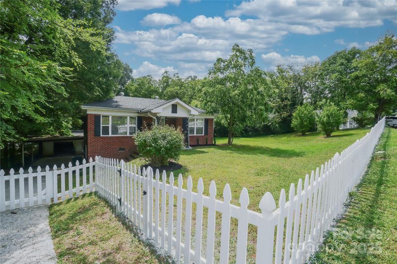 166 Mckinnon Ave NE, Concord, NC 28025