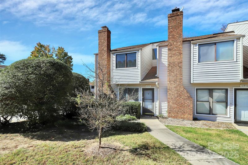 10918 Carmel Crossing Rd, Charlotte, NC 28226