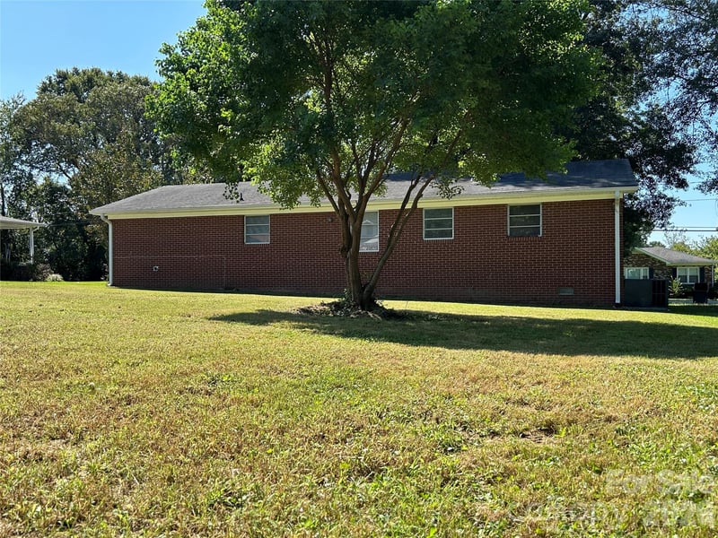 2218 W 5th Ave, Gastonia, NC 28052