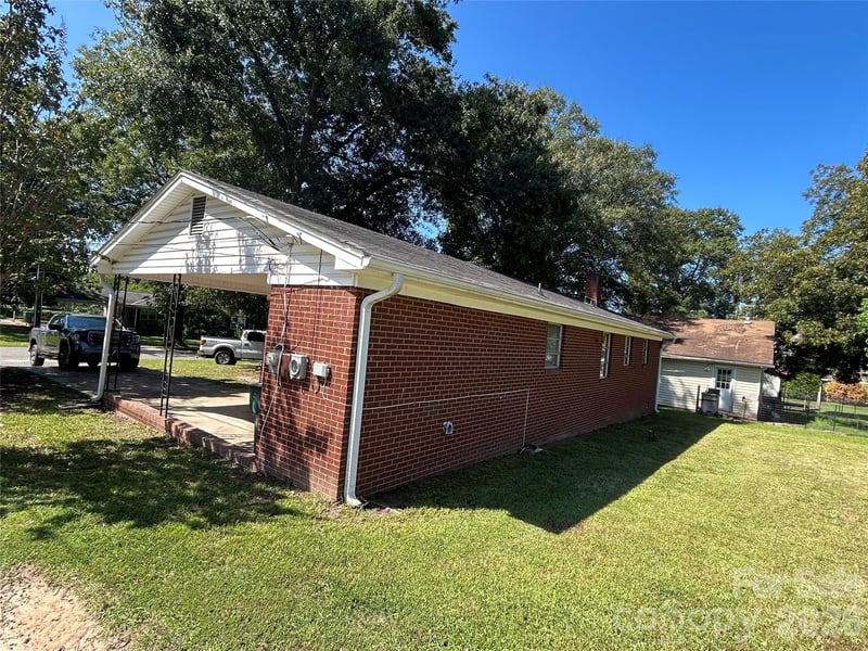 2218 W 5th Ave, Gastonia, NC 28052