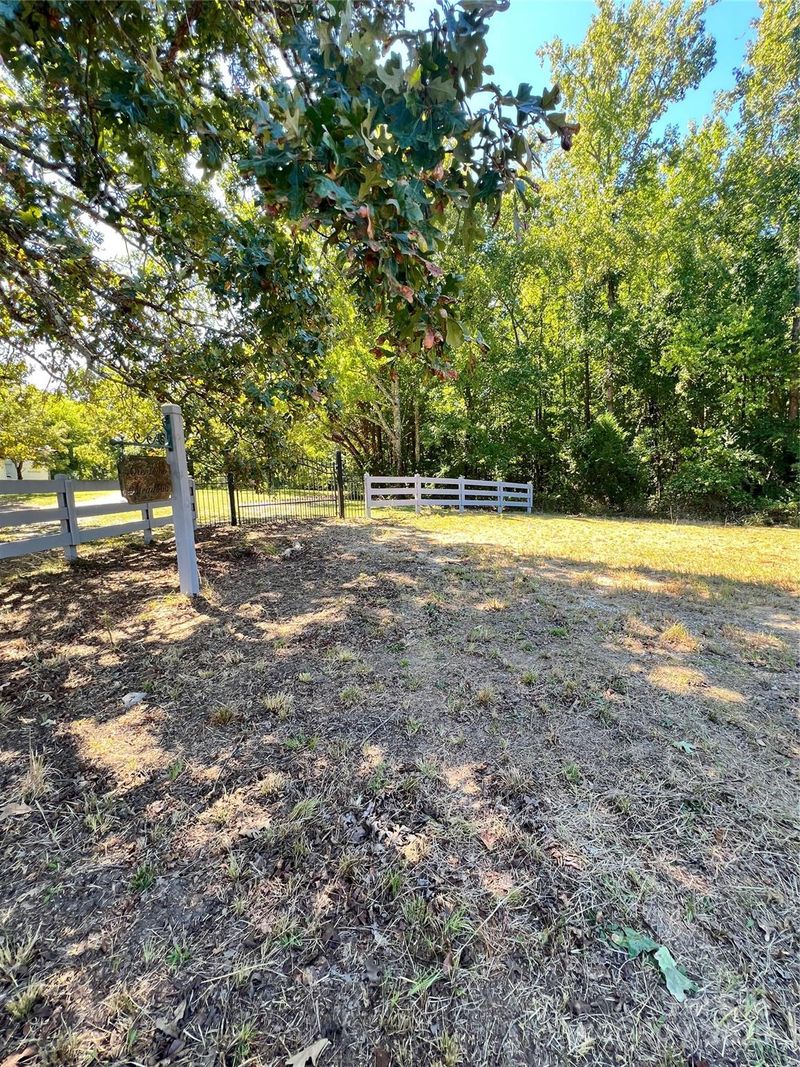 240 Niven Rd, Lancaster, SC 29720
