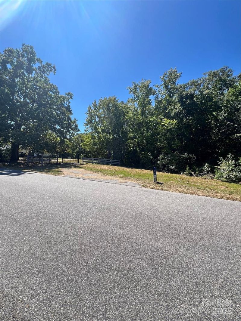 240 Niven Rd, Lancaster, SC 29720