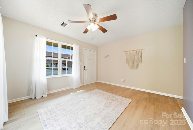 102 Brandywine Dr NE #H6, Conover, NC 28613