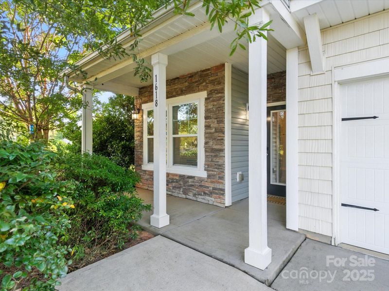 1618 Ameria Rd, Charlotte, NC 28215