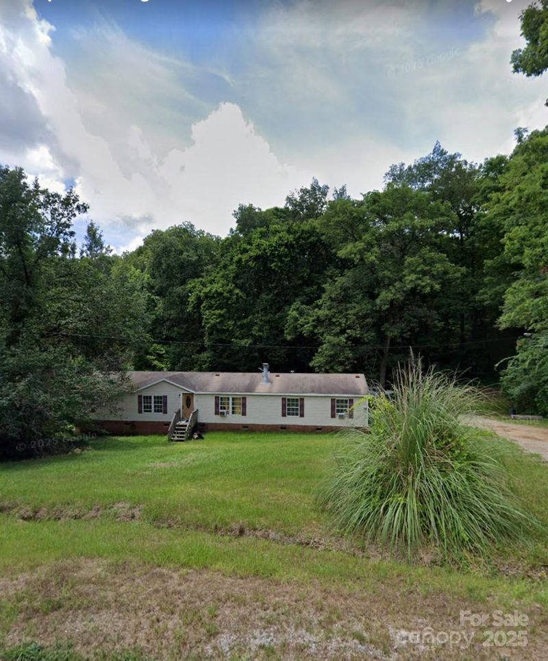 1674 Froebe Dr, Lancaster, SC 29720