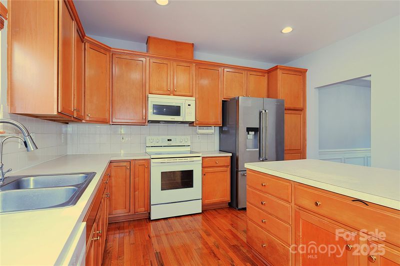 2833 Oakglade Ct, Matthews, NC 28105