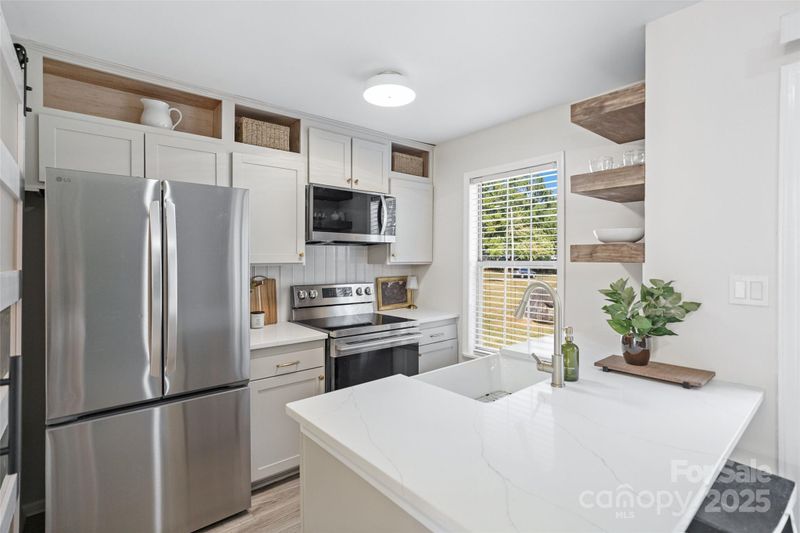 8250 Circle Tree Ln, Charlotte, NC 28277