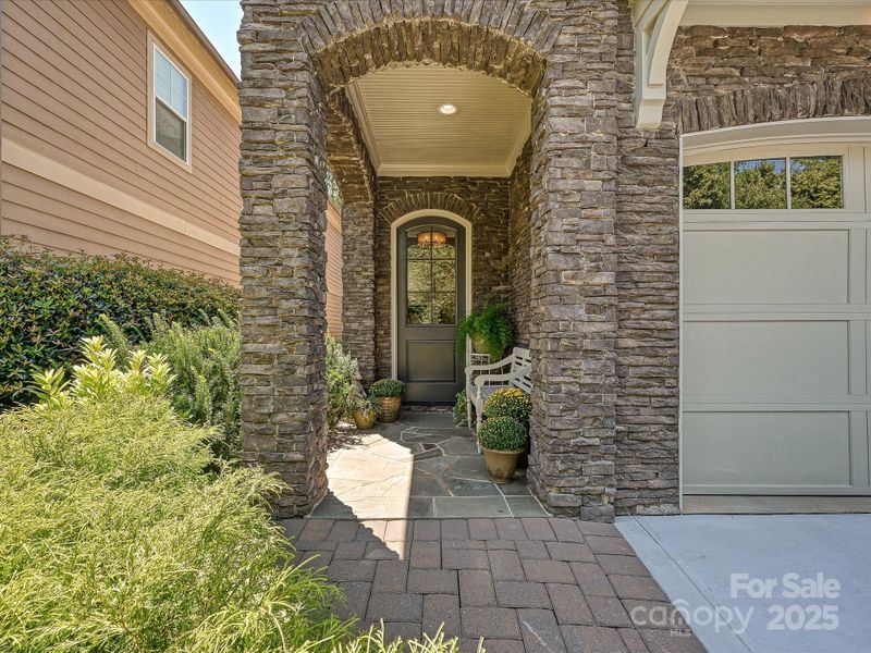 115 Boyce Rd, Charlotte, NC 28211