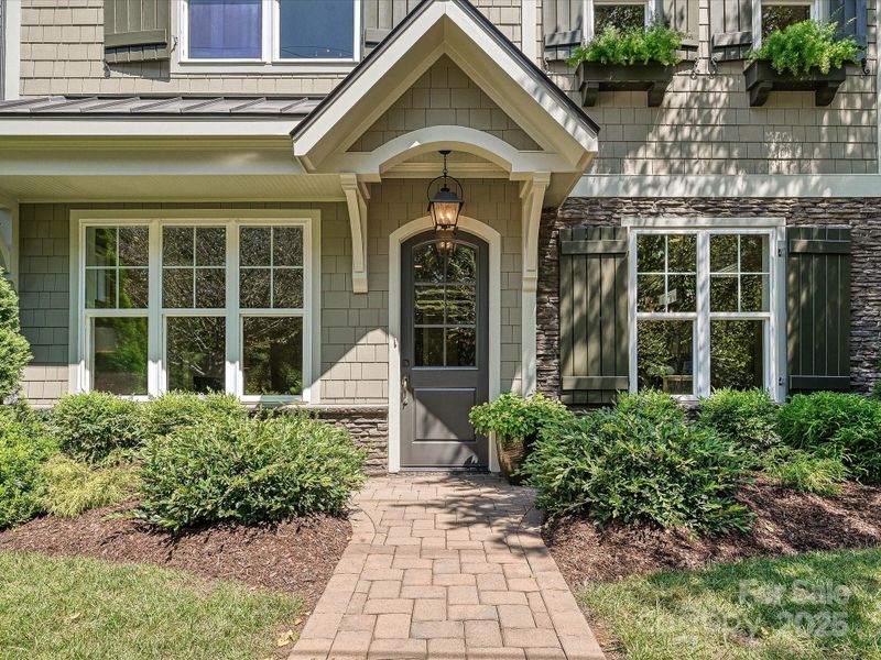 115 Boyce Rd, Charlotte, NC 28211