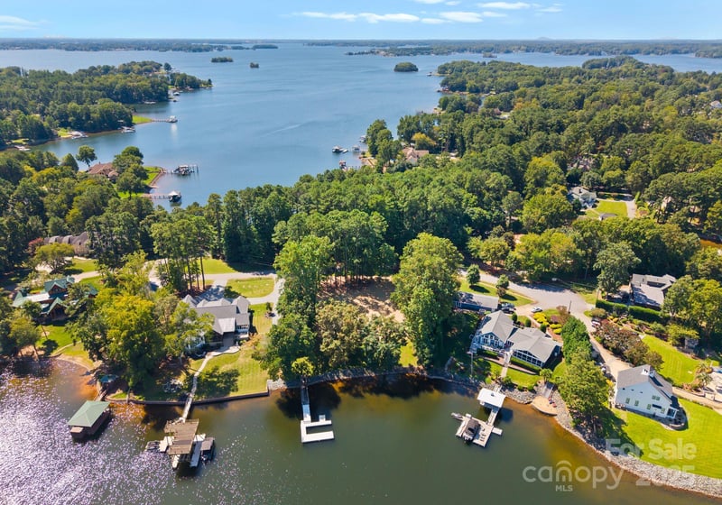 116 Cottage Grove Ln, Mooresville, NC 28117