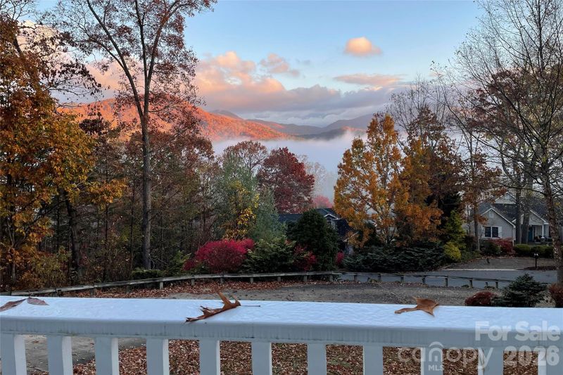 23 Clear Vista Dr, Asheville, NC 28805