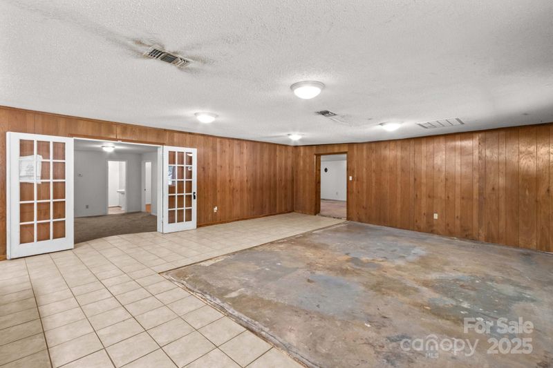 991 Fairway Dr, Kannapolis, NC 28081
