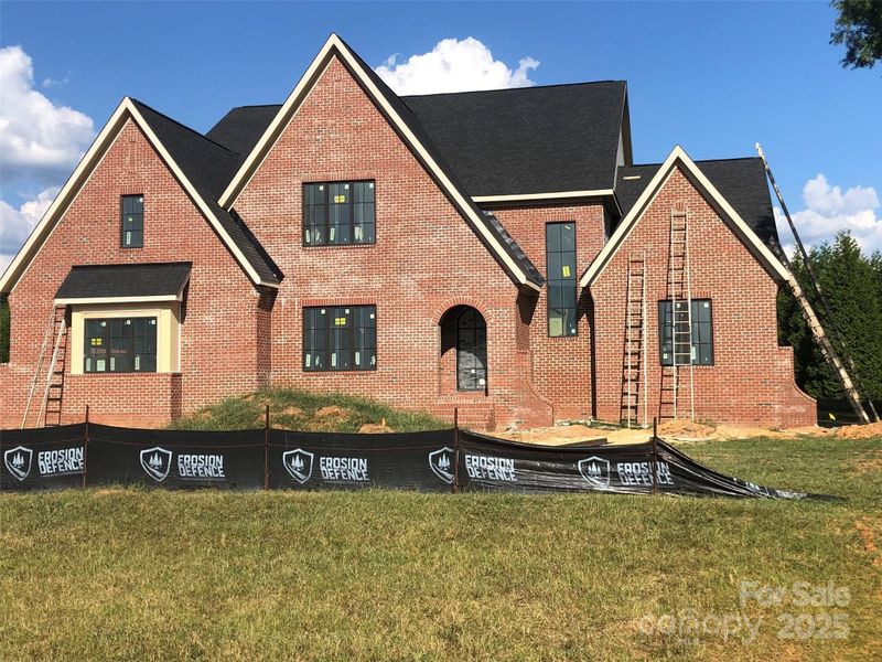 5827 Long Stirrup Ln, Mint Hill, NC 28227