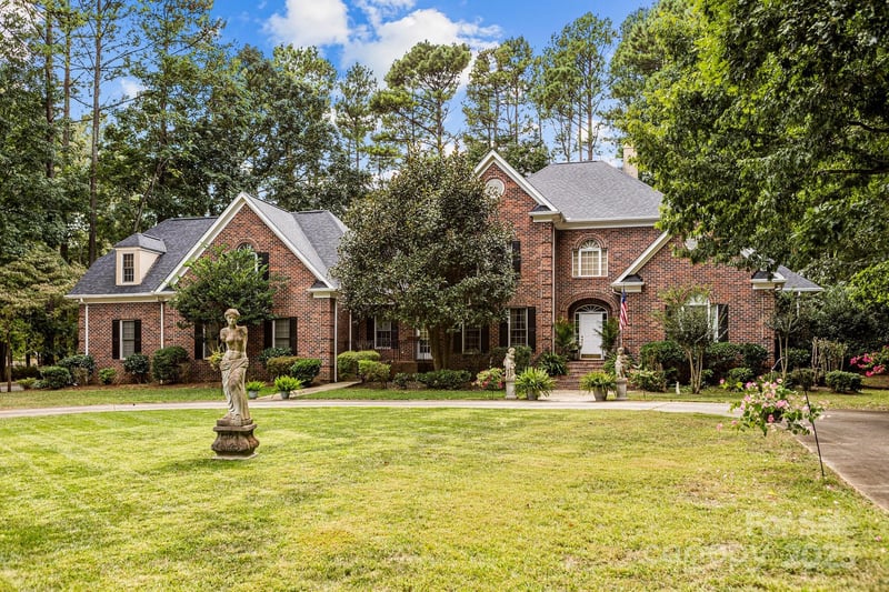 115 W Glenview Dr, Salisbury, NC 28147