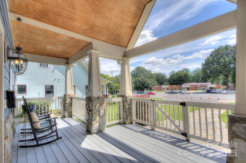 2115 Pinckney Ave, Charlotte, NC 28205