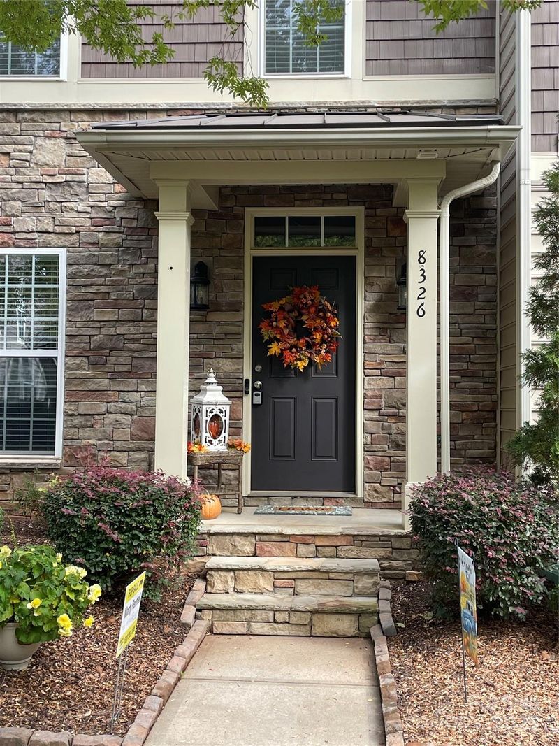 8326 Viewpoint Ln #802, Cornelius, NC 28031