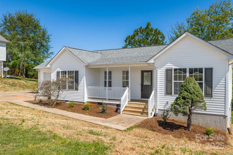 4774 Thoreau Dr, Conover, NC 28613