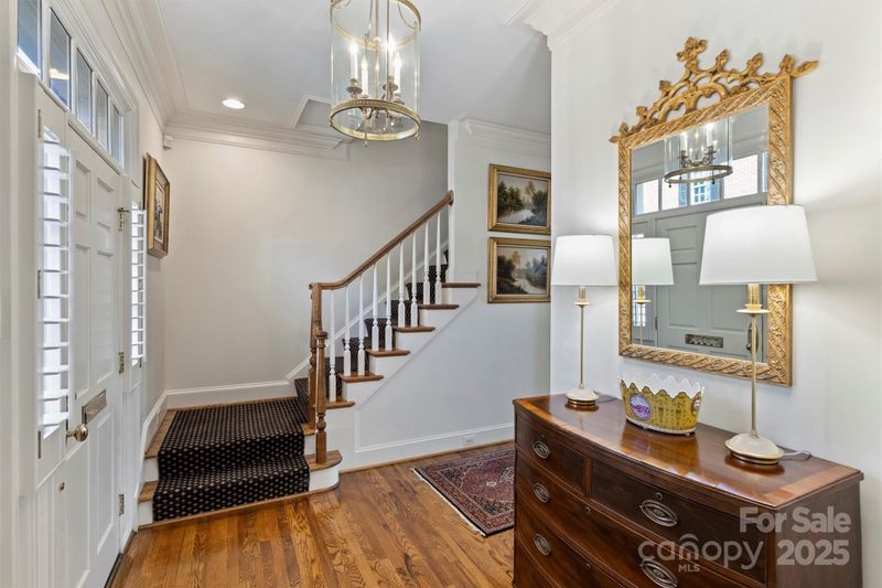 318 S Laurel Ave, Charlotte, NC 28207
