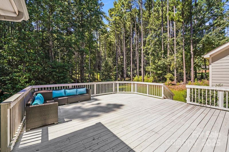 220 Kenway Loop, Mooresville, NC 28117