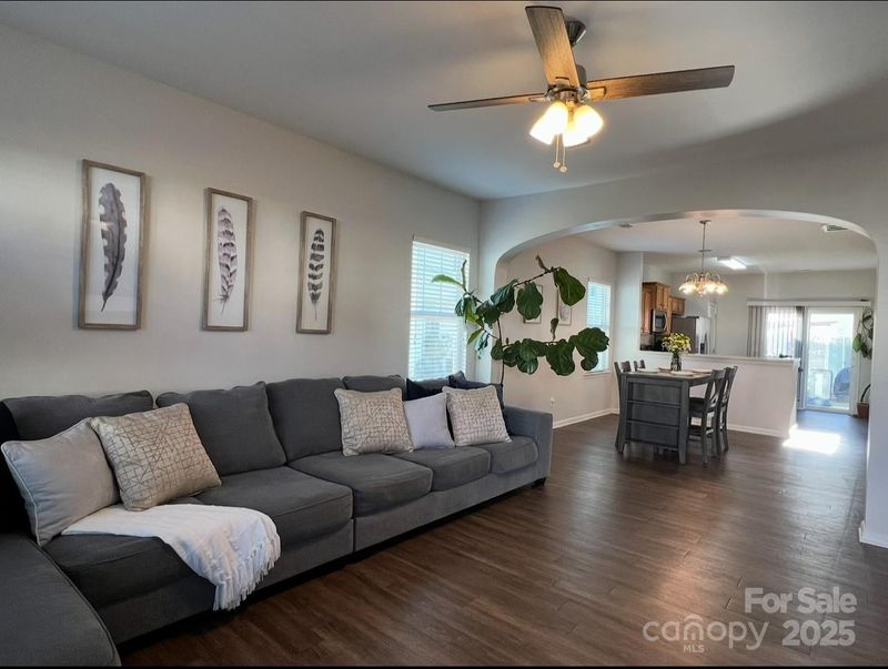 13462 Calloway Glen Dr, Charlotte, NC 28273
