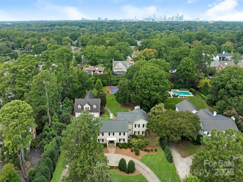 1600 S Wendover Rd, Charlotte, NC 28211