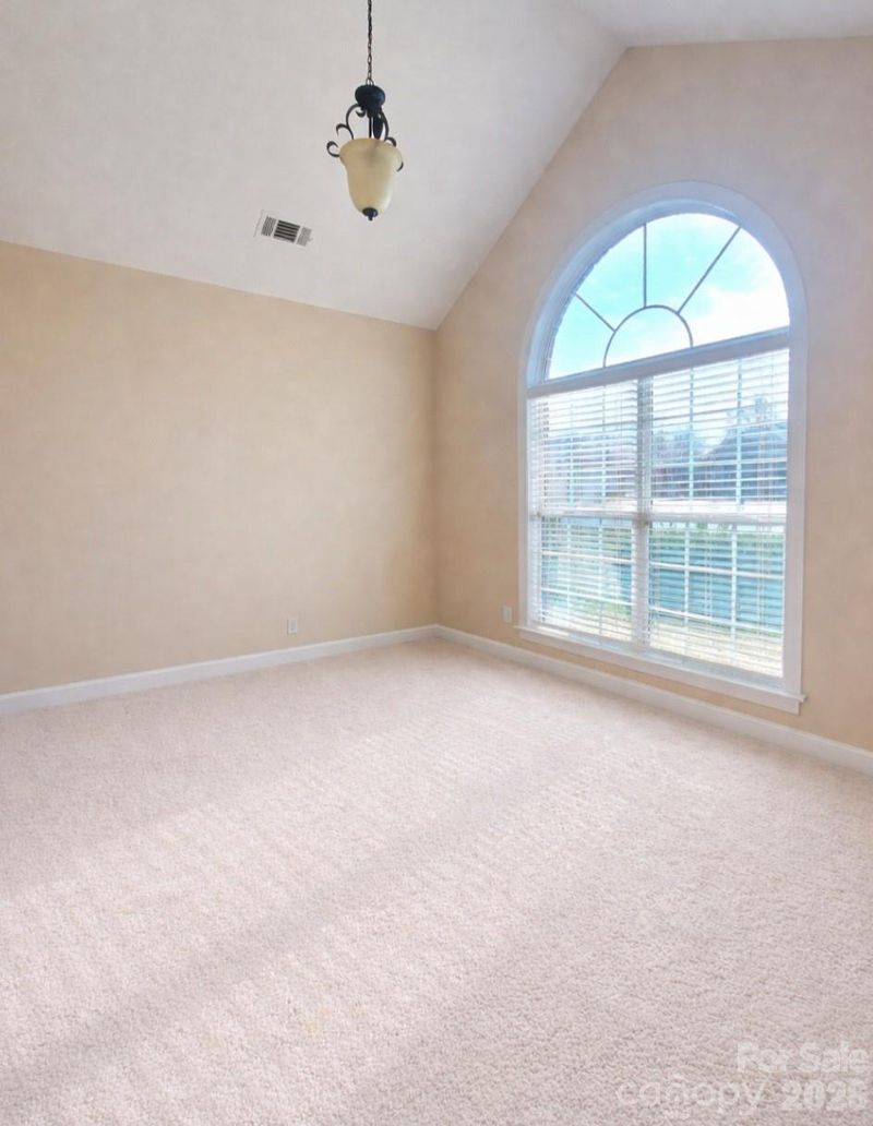 5421 Roberta Meadows Ct, Concord, NC 28027