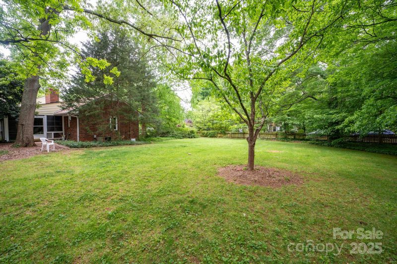 549 Lorimer Rd, Davidson, NC 28036