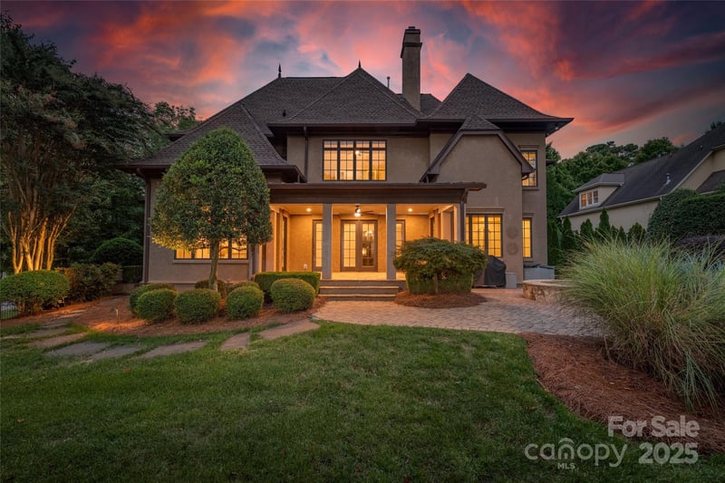 18843 Flat Shoals Dr, Cornelius, NC 28031