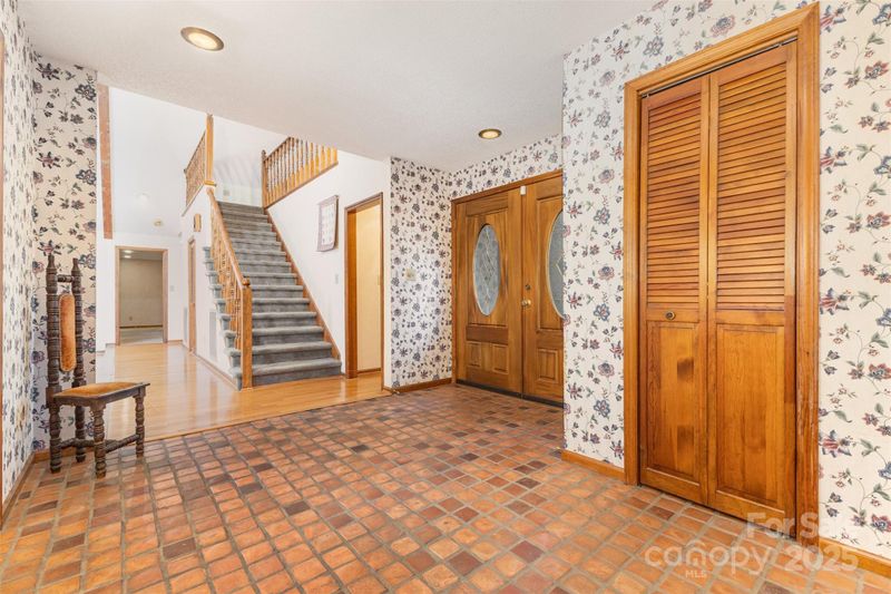 201 Archibald Rd, Concord, NC 28025