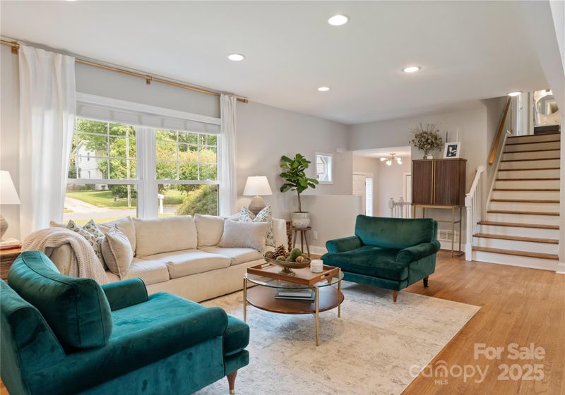 5936 Charing Pl, Charlotte, NC 28211