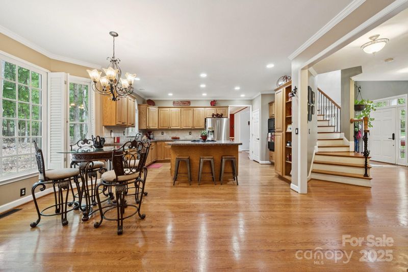 1221 Over Stream Ln, Matthews, NC 28105