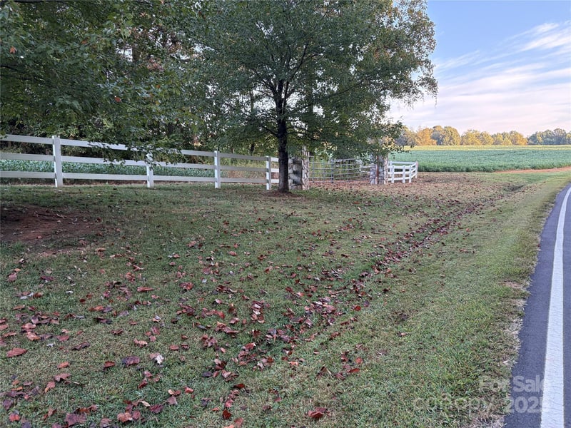 353 Sloans Mill Rd, Olin, NC 28660