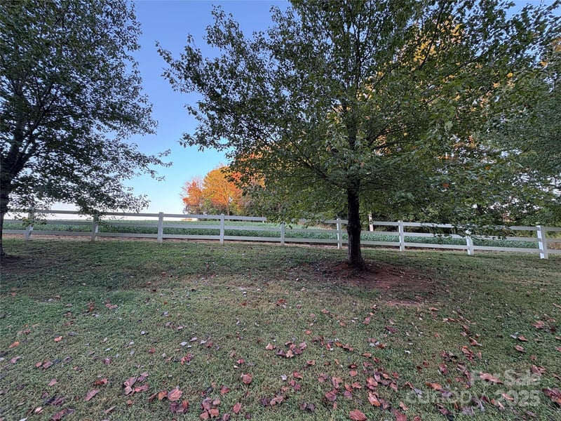 353 Sloans Mill Rd, Olin, NC 28660