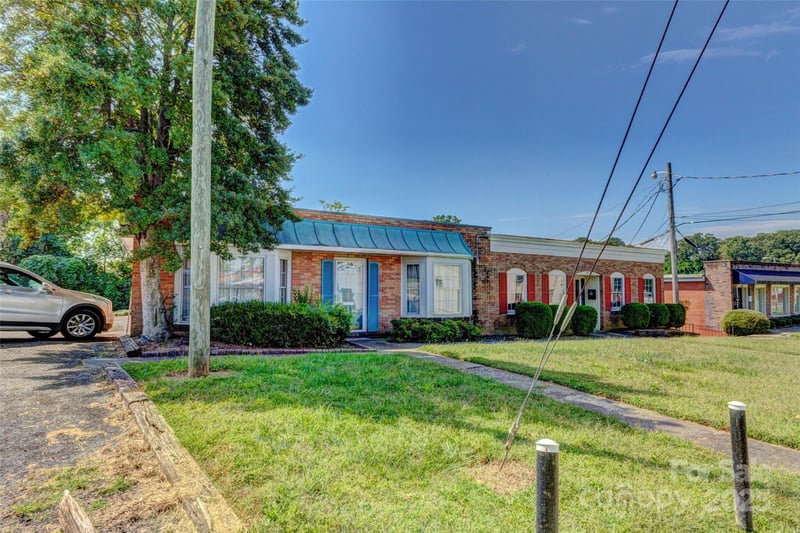 617 E 2nd Ave, Gastonia, NC 28054
