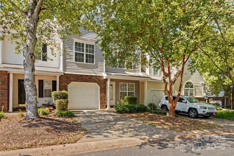 5962 Moose Ln, Charlotte, NC 28269