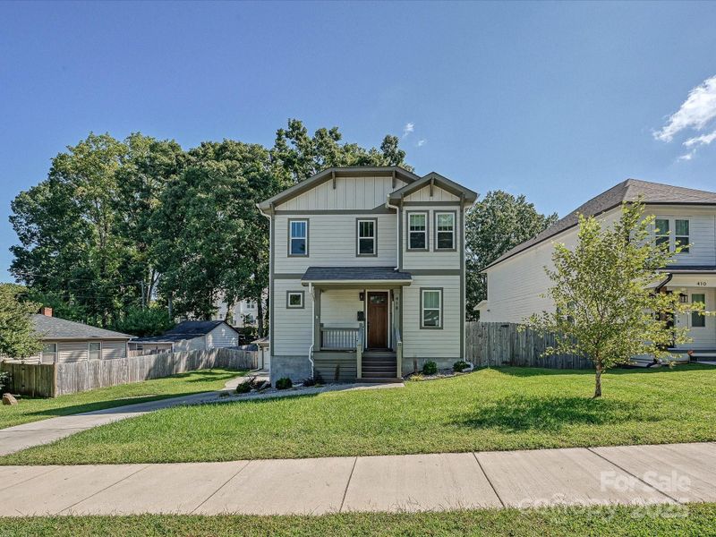 418 Seldon Dr, Charlotte, NC 28216