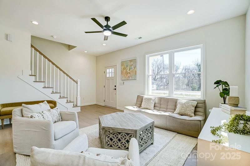 709 Catawba St, Lincolnton, NC 28092