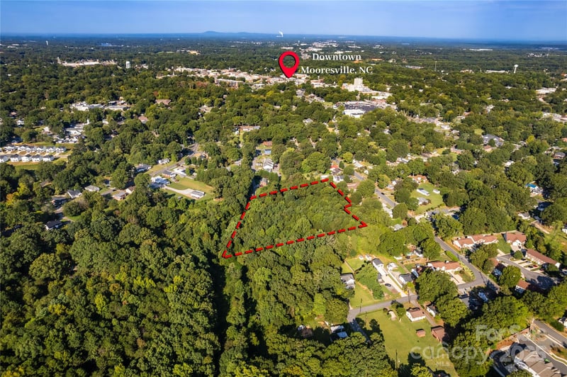 00 Pine St, Mooresville, NC 28115