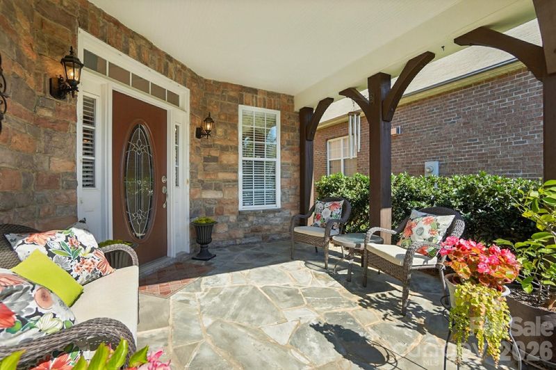 10906 Round Rock Rd, Charlotte, NC 28277