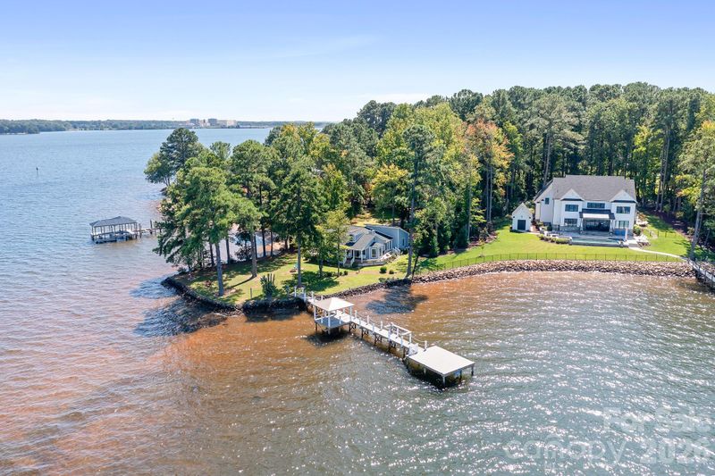 8293 Luckey Point Rd, Denver, NC 28037