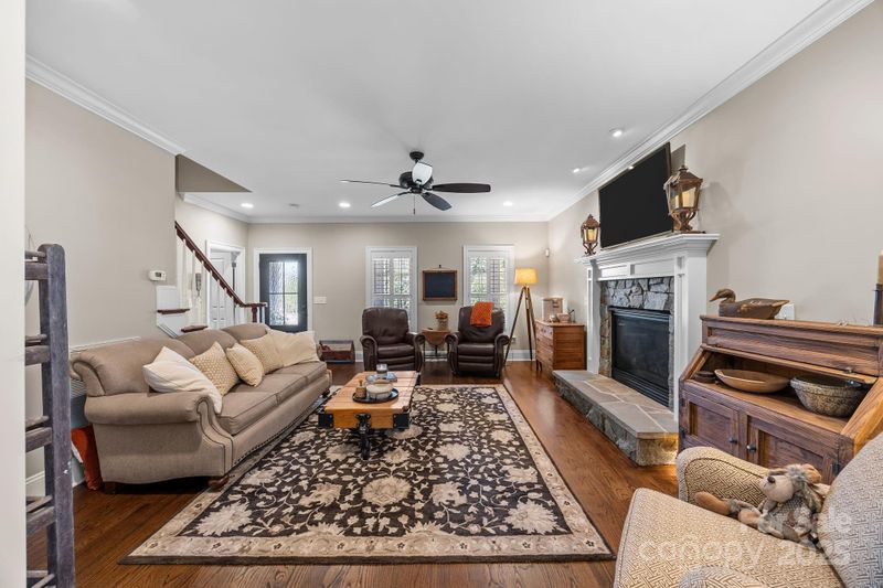 141 Yellow Jacket Cir, Mooresville, NC 28117