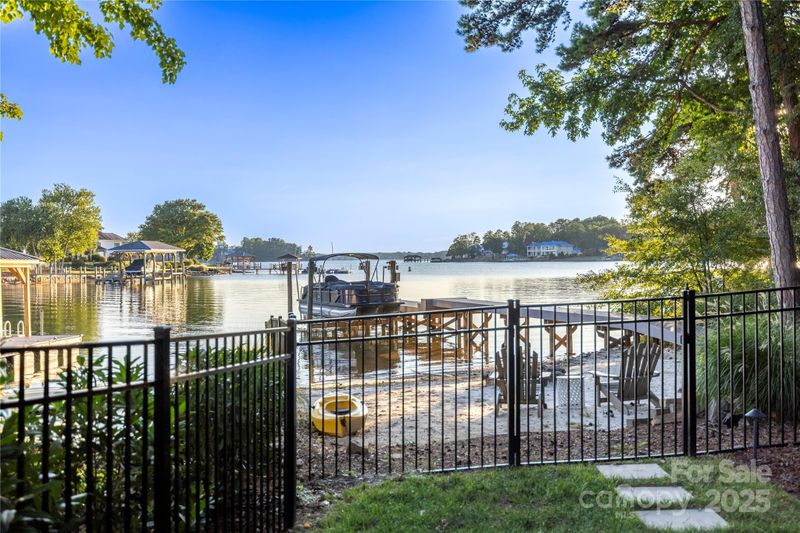 18353 John Connor Rd, Cornelius, NC 28031