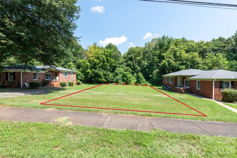 3108 Capitol Dr, Charlotte, NC 28208