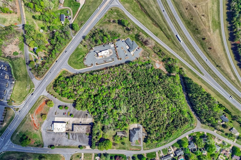 2650 S Hwy 127 Hw, Hickory, NC 28602